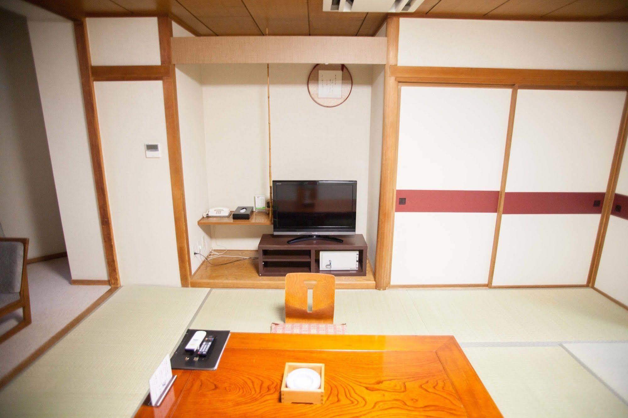 Nakamuraya Ryokan Sapporo Extérieur photo